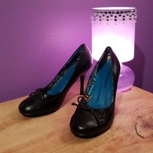 Buy 1 - Get 1 FREE: High heels - black